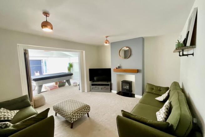 4 bed Detached for sale Image 9