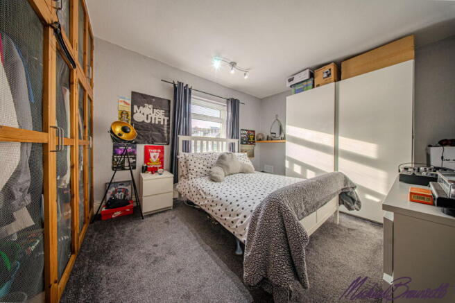 3 bed Semi-Detached for sale Image 12