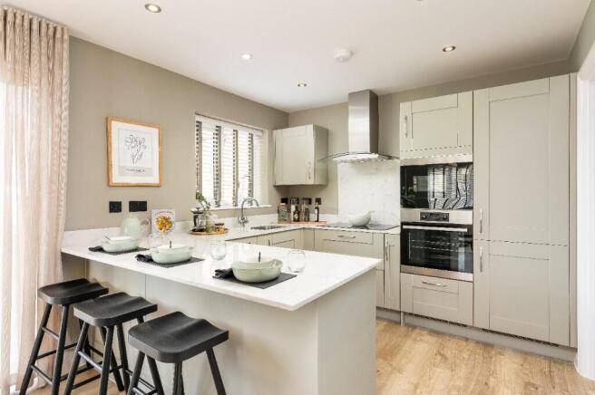 4 bed Detached for sale Image 6
