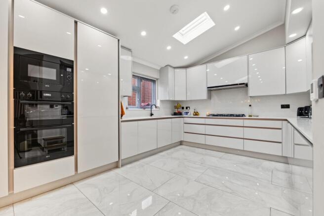 Barmouth Avenue, Leicester, LE2 photo 4