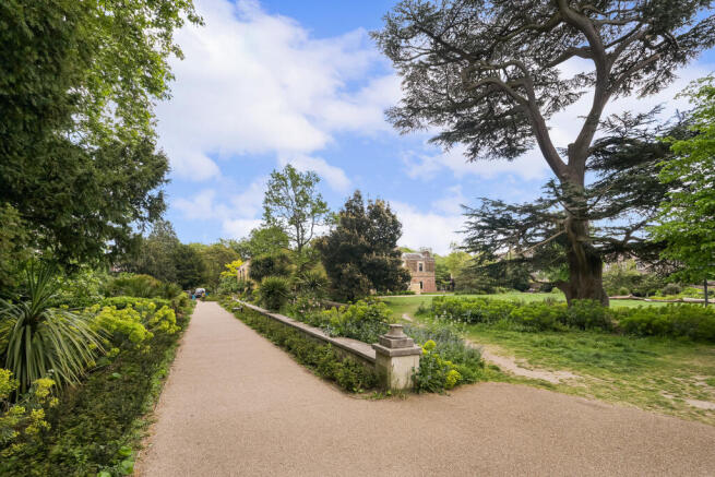 Walpole Park