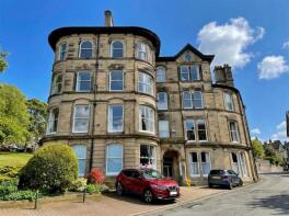 Flat 4, 1 The Savoy, Hall Bank, Buxton SK17 6EW