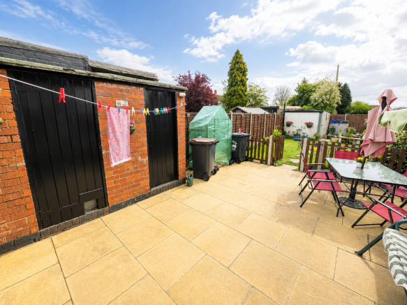 Rear Yard (2)