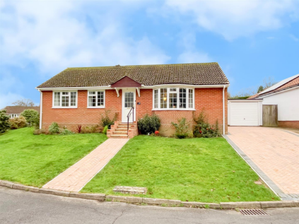 Millbrook Close, Horam, Heathfield TN21 0HH