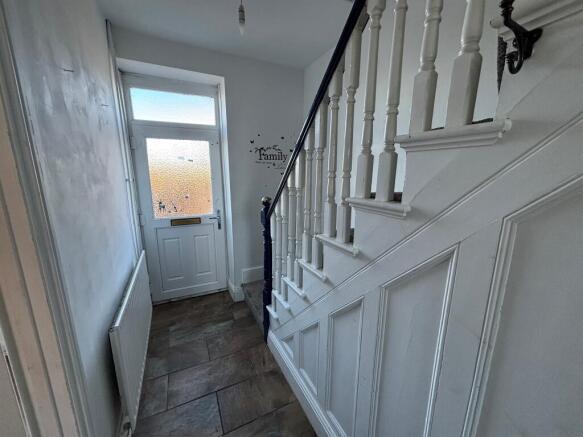Vicarage Road, Morriston, Swansea photo 5