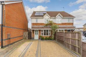 52, St Vincents Avenue, Kettering NN15 5UU