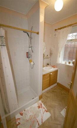 Ground Floor Shower 