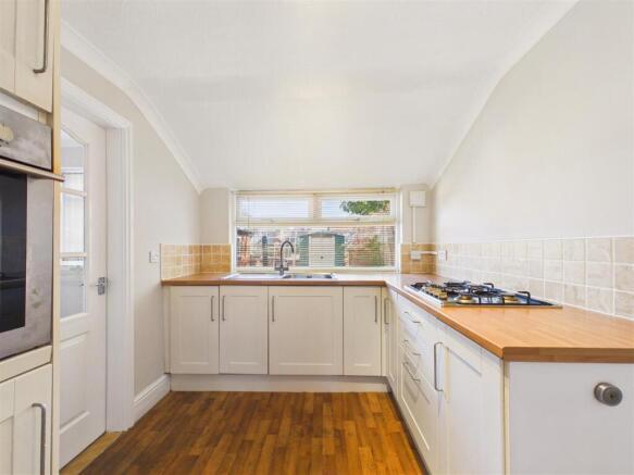 3 bed Semi-Detached for sale Image 5