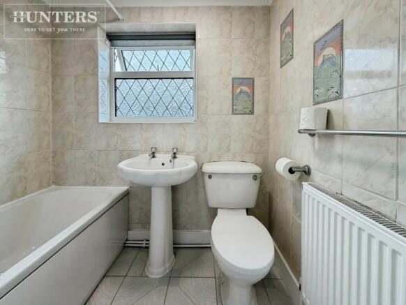 3 bed House to rent Image 8