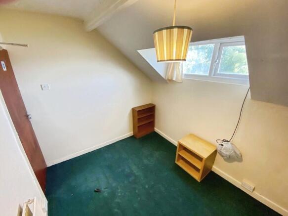 4 bed Terraced to rent Image 8