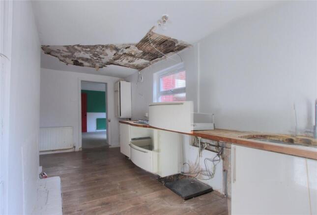 3 bed Terraced for sale Image 6