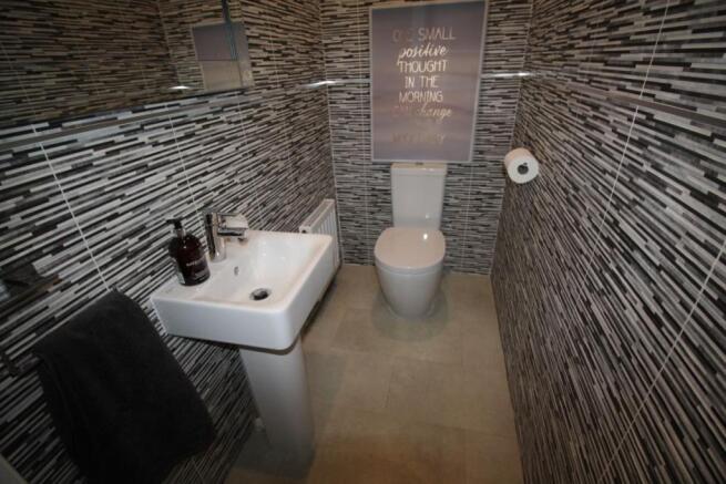 Cloakroom / WC