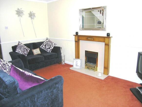 Lounge 1 of 2