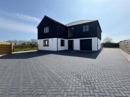 5, Menhyr Close, St. Buryan, St Buryan TR19 6FF