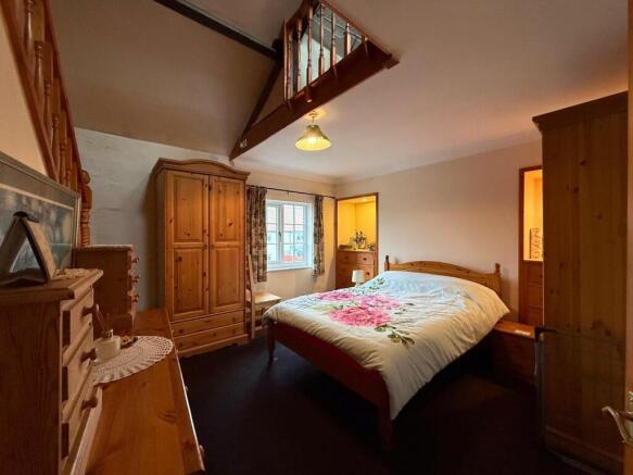 2 bed Terraced for sale Image 10