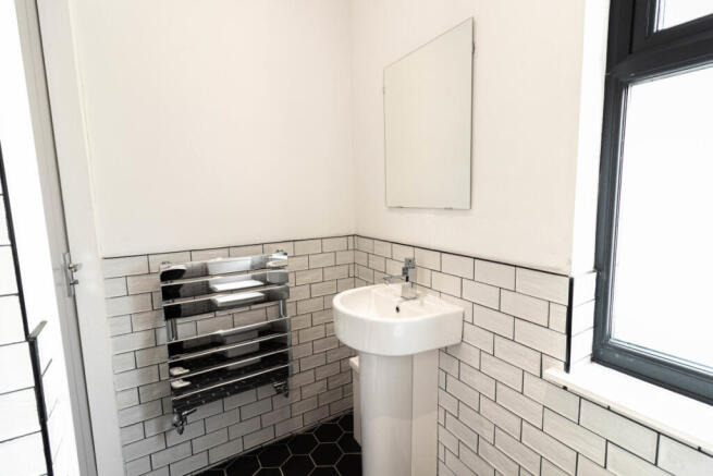 74WR Bathroom