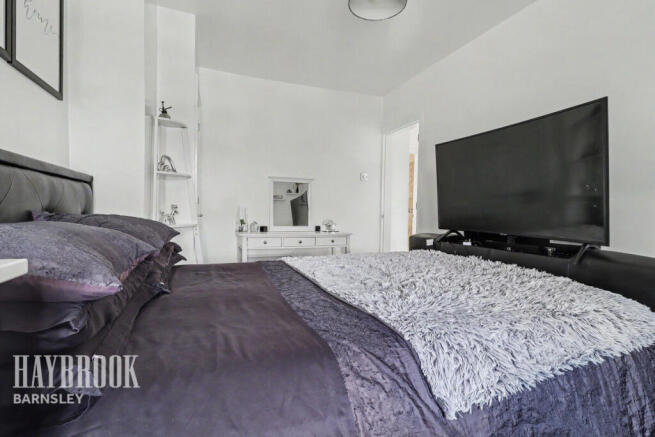 3 bed Semi-Detached for sale Image 11