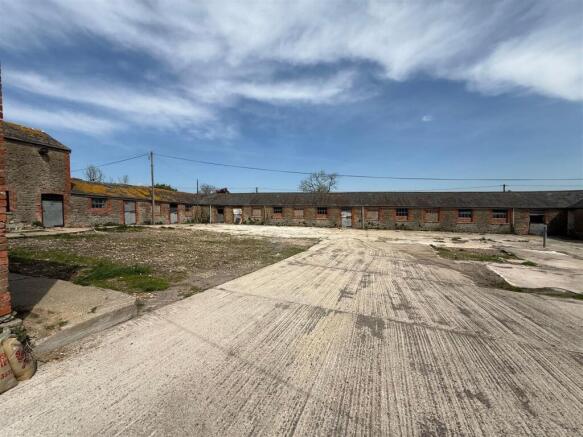 Manor Farm Units & Stores