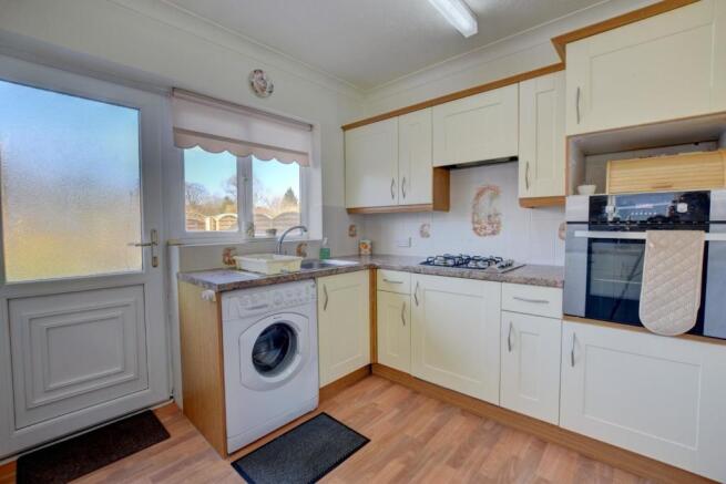 Kitchen - 2.jpg