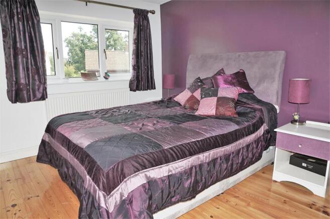 Bedroom To Front (3)