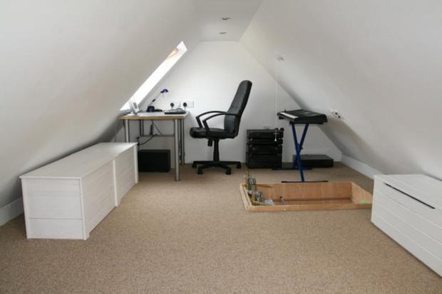 Photo 6