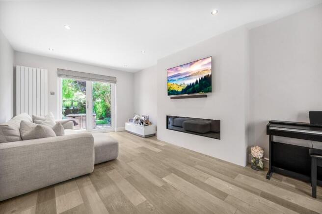 Lkiving Room