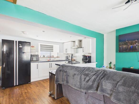 kitchen/lounge