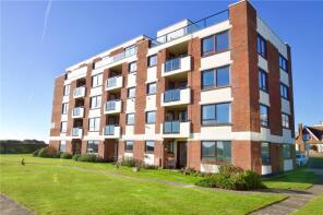 15, Solent Court, Cornwallis Road, Lymington SO41 0NH