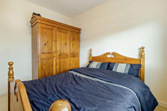 4 bed Semi-Detached for sale Image 12