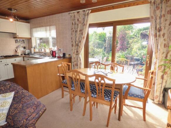 Dining to Kitchen