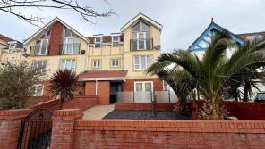 8, Kennington Court, Lloyd Street, Llandudno LL30 2YP