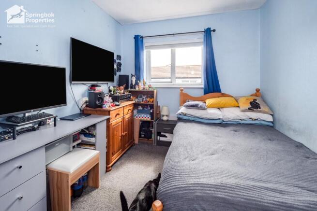 3 bed Terraced for sale Image 8