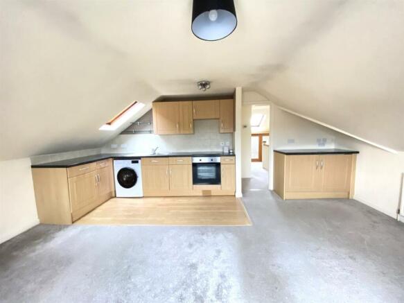 Open plan lounge/kitchen