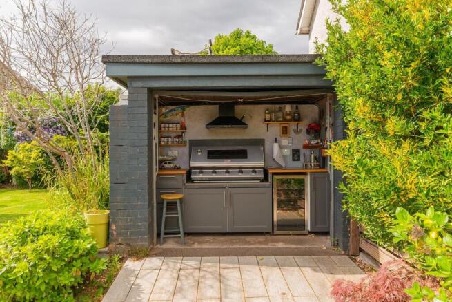 1D0LEIG - Outdoor Kitchen.jpg