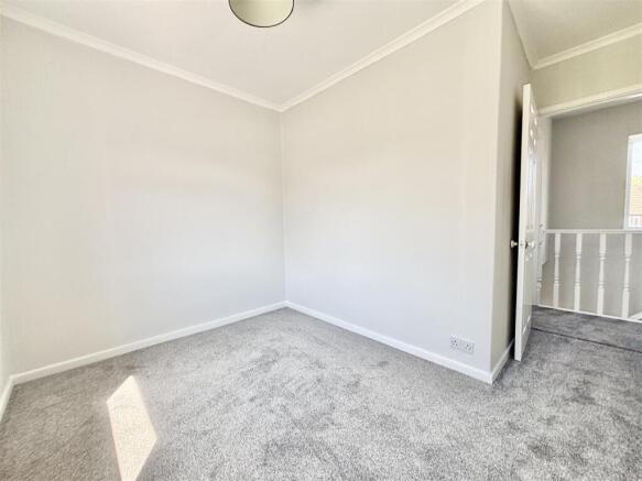 3 bed Semi-Detached for sale Image 9