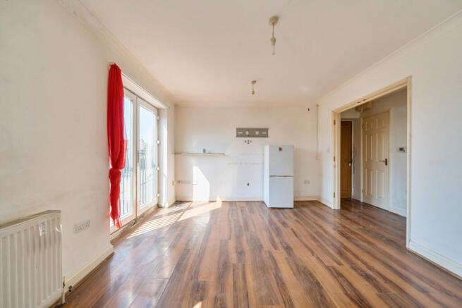 1440133-7-69d6340...