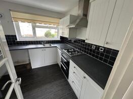 41, Thornes Park, Brighouse HD6 3DA