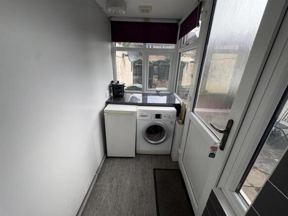 3 bed Terraced for sale Image 8