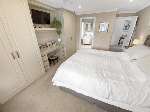 Bedroom One (2).jpg