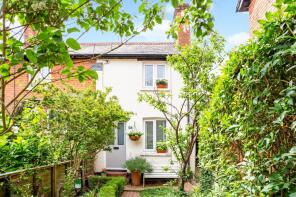 17 Little Rose, Oliver Road, Ascot SL5 9DN
