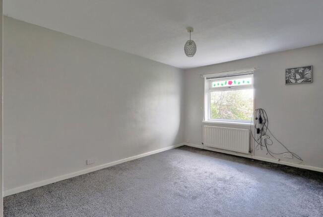 3 bed Terraced for sale Image 10