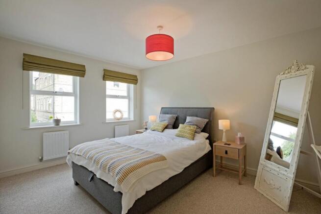 4 bed Terraced for sale Image 10