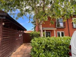 13, Mockford Mews, Redhill RH1 2NW