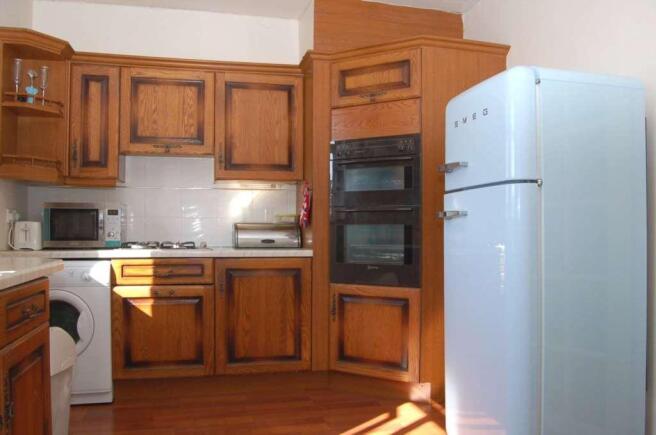 Photo 11