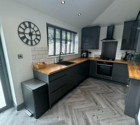 KITCHEN AREA