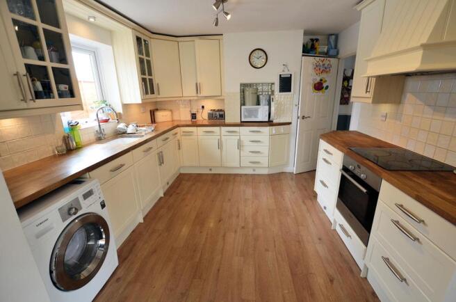 Kitchen main.jpg