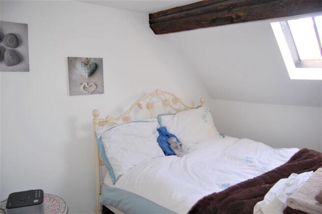 Photograph 11
