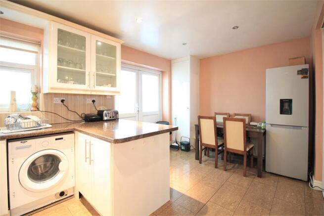 Kitchen & Diner