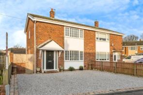 33, Southfield Crescent, Thurnscoe, Rotherham S63 0RR
