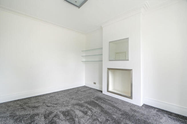5 bed Terraced to rent Image 12